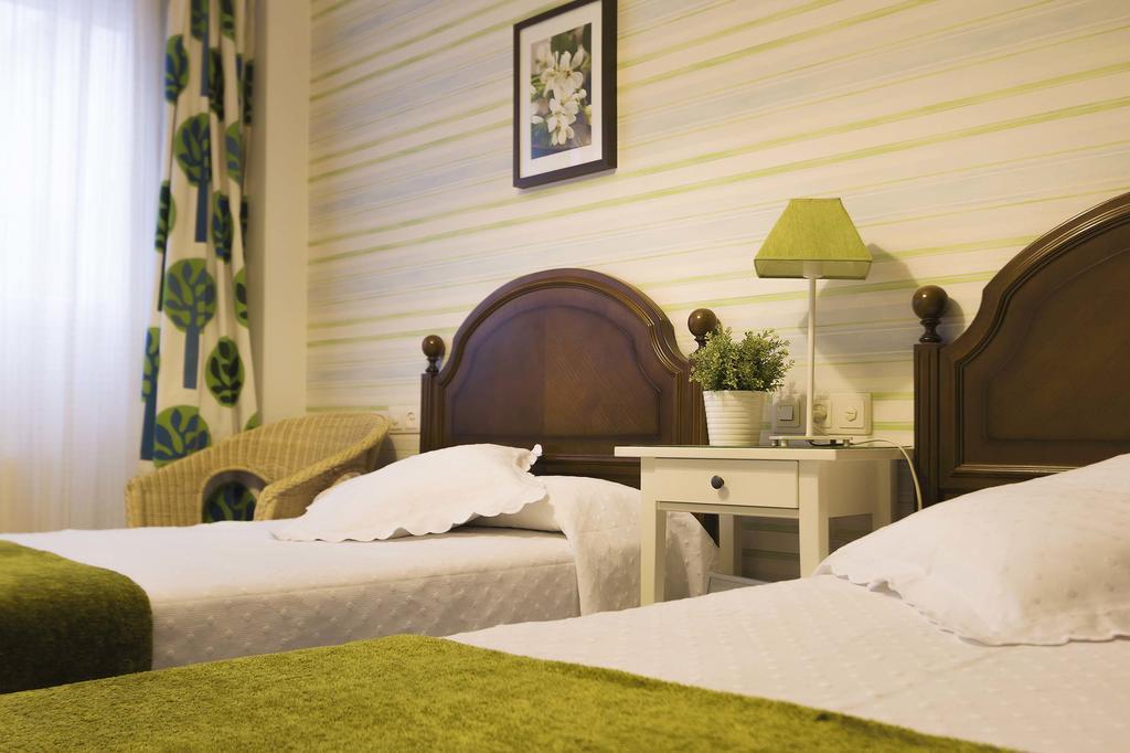 Hostal La Carballinesa Saint-Jacques-de-Compostelle Extérieur photo